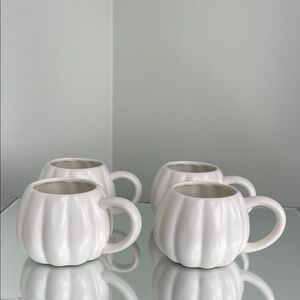 Target White/Cream Pumpkin-Shaped Mug Set of 4